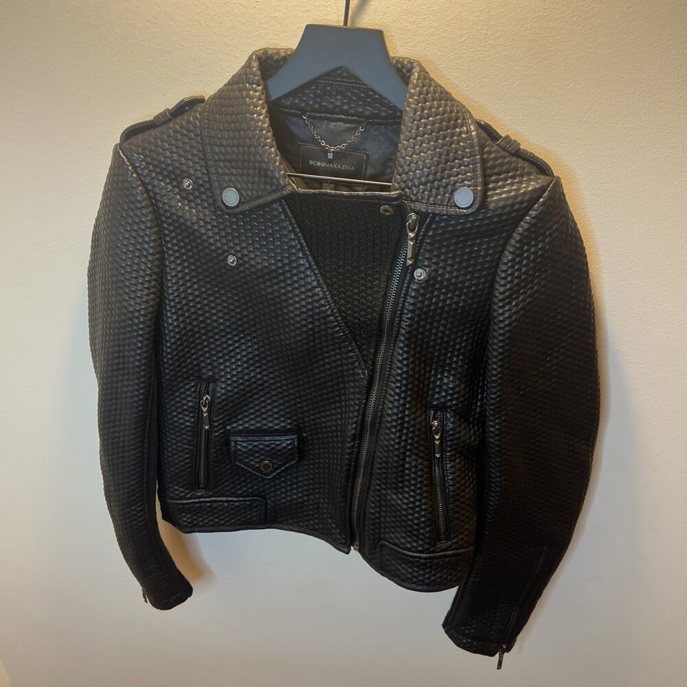BCBG MAXAZRIA Black Leather Biker Jacket Size Medium Zip Up Pockets Women's